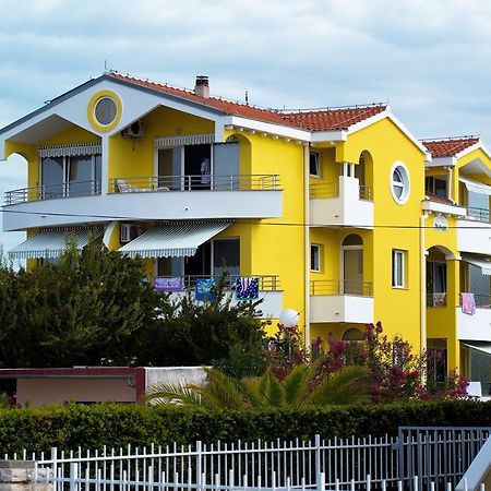 Apartments Danijela 1 Sukošan Екстериор снимка