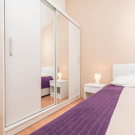 Apartments Danijela 1 Sukošan Екстериор снимка