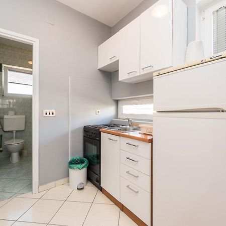 Apartments Danijela 1 Sukošan Екстериор снимка