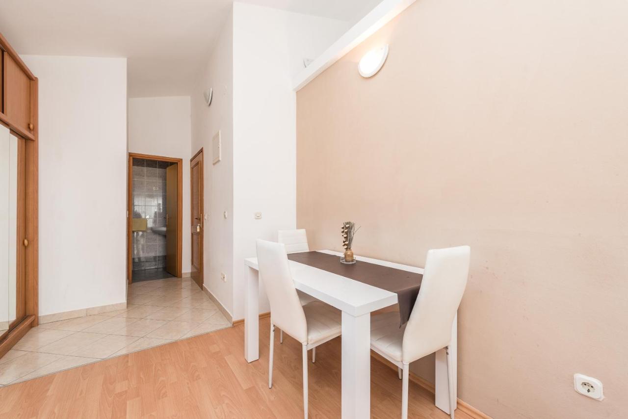 Apartments Danijela 1 Sukošan Екстериор снимка