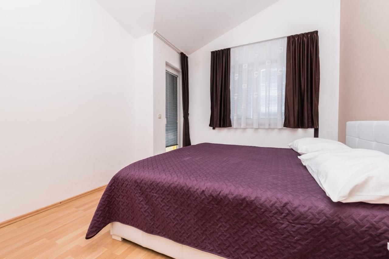 Apartments Danijela 1 Sukošan Екстериор снимка