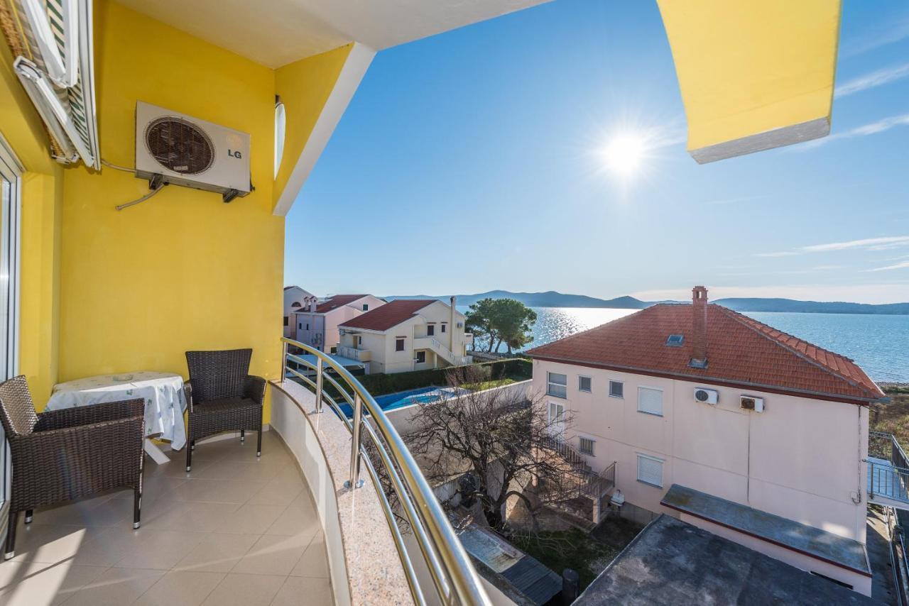 Apartments Danijela 1 Sukošan Екстериор снимка