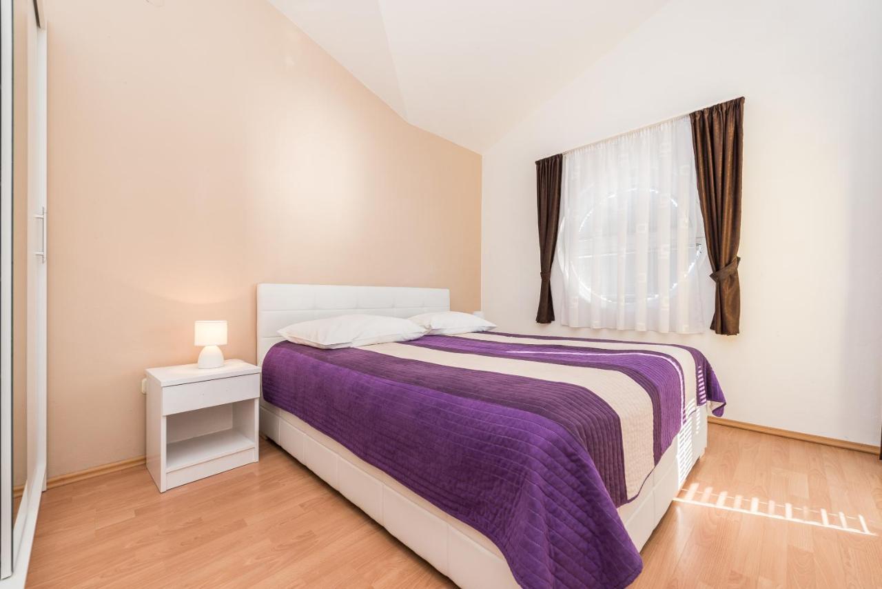 Apartments Danijela 1 Sukošan Екстериор снимка
