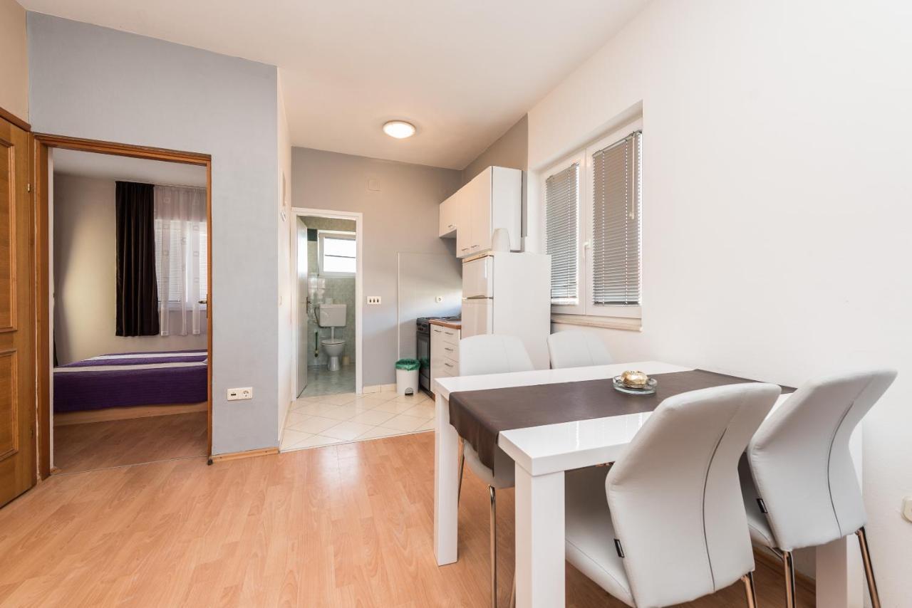 Apartments Danijela 1 Sukošan Екстериор снимка